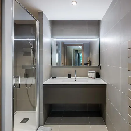 Avec Piscine, Salle De Sport Et Parking Couvert - Fr-1-569-105 דירה